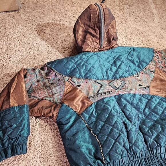 Vintage East West Jacket Womens Medium Quilted Hood Faux Fur Trim Southwestern - Picture 10 of 14